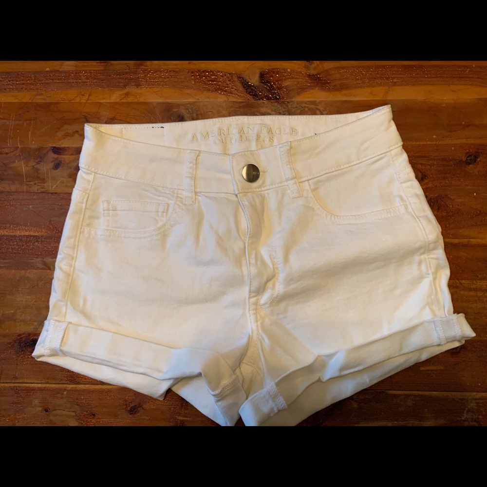 AE white High Rise Shortie